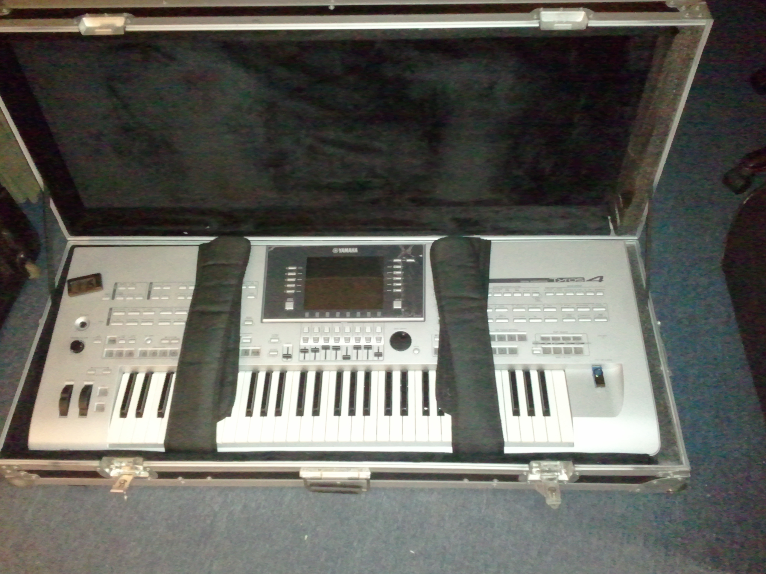 my t4 with gator case.jpg